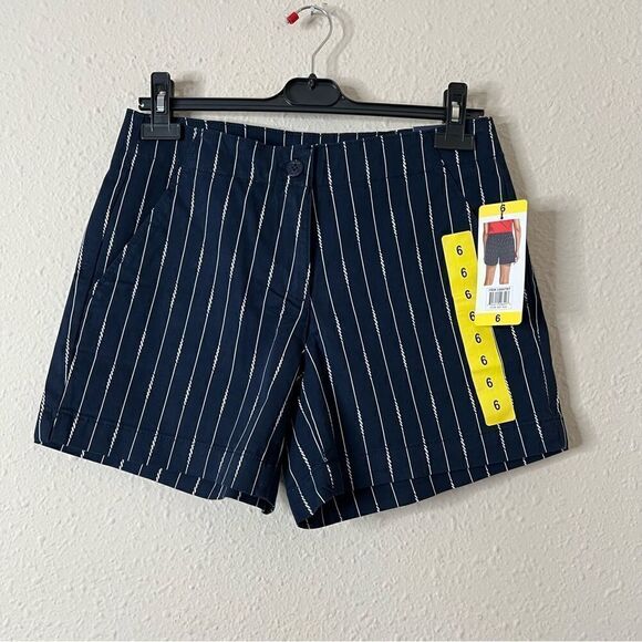 Nautica Women’s Mid Rise Twill Shorts NEW Size 6 - Picture 4 of 7